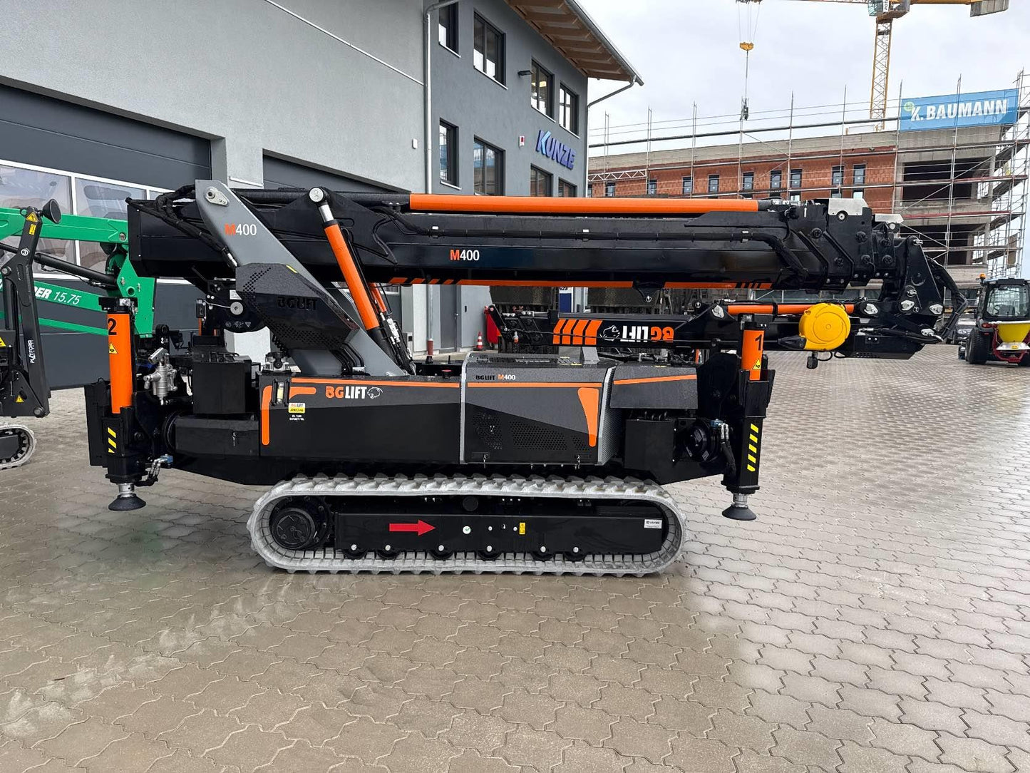 M400