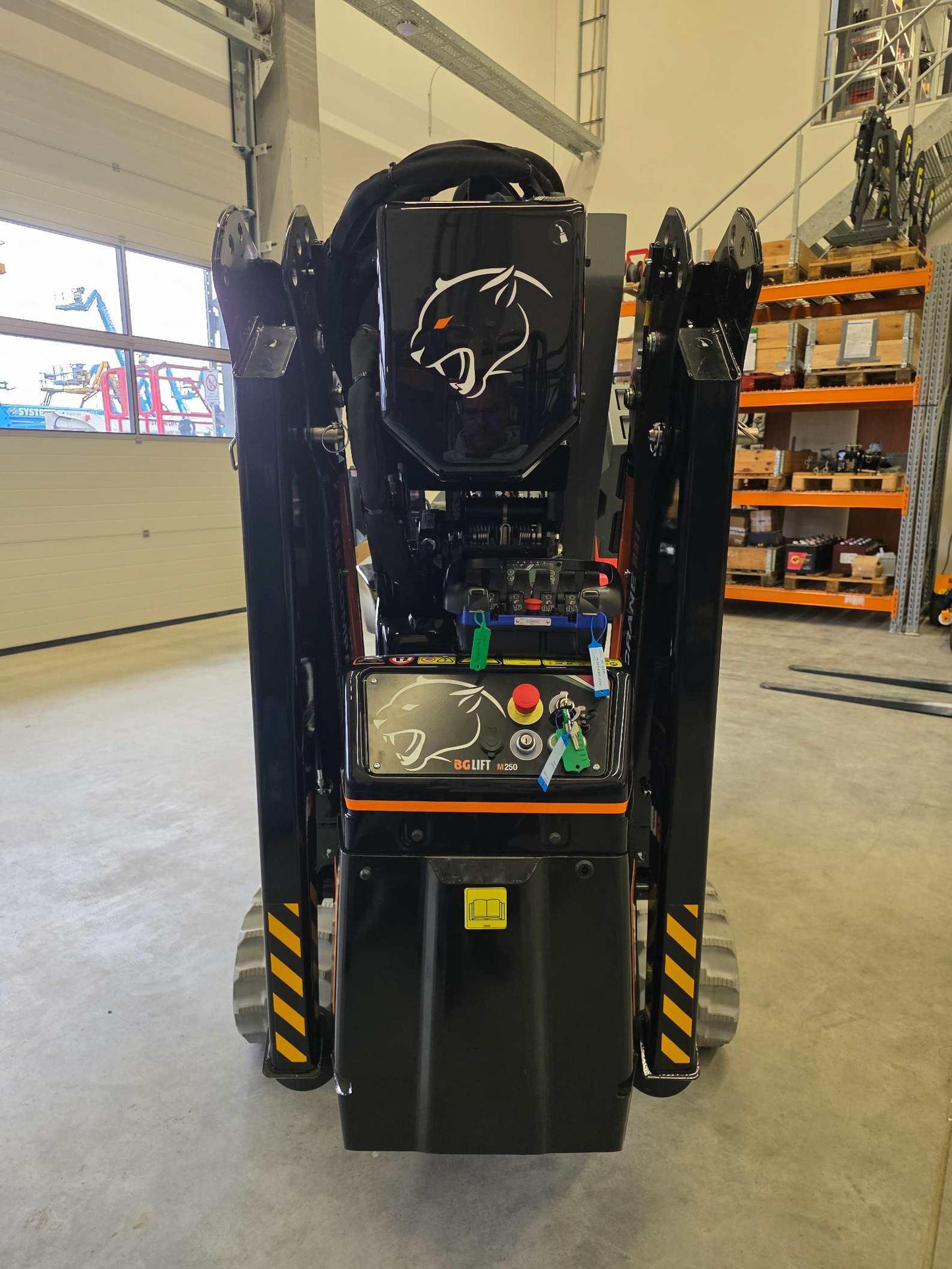 M250