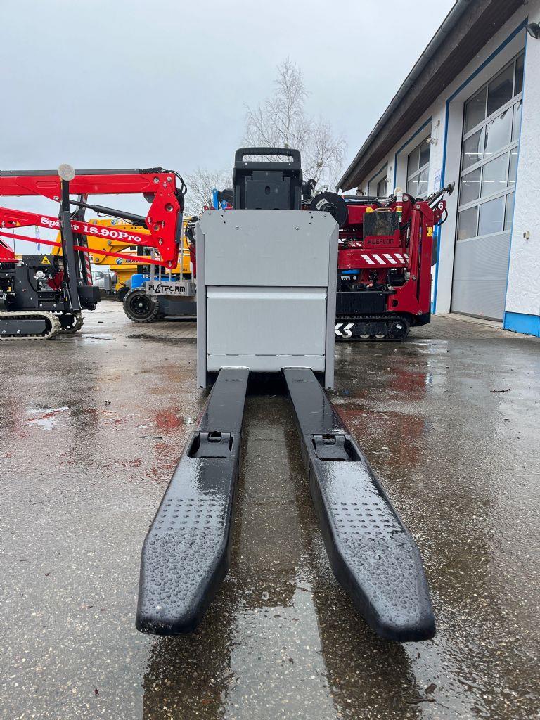 ECE225