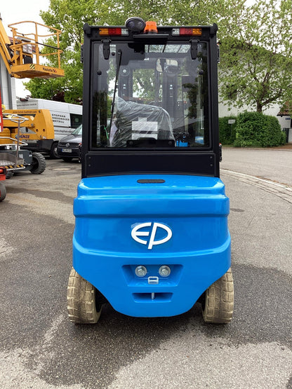 EFL303